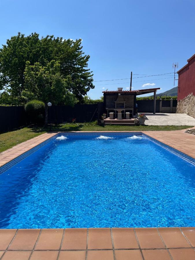 Chalet Casa Con Piscina En Arbo Vigo Exterior photo